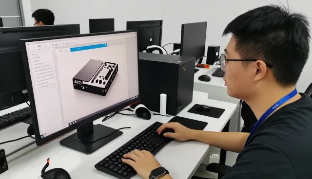 天津七色光科技有限公司展示API接口开发应用成果