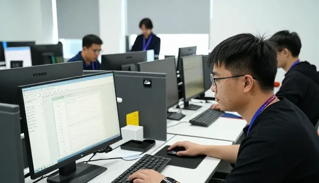 海南慧济网络科技有限公司专注软件开发领域，提供企业管理系统服务