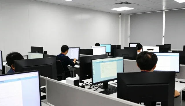 天津七色光科技有限公司解答关于技术架构设计的问题