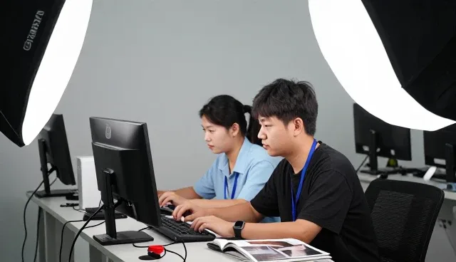 办公场所中使用短视频代运营的优势分析