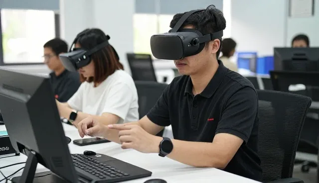 虚拟现实数字化发展与VR交互手柄应用分析