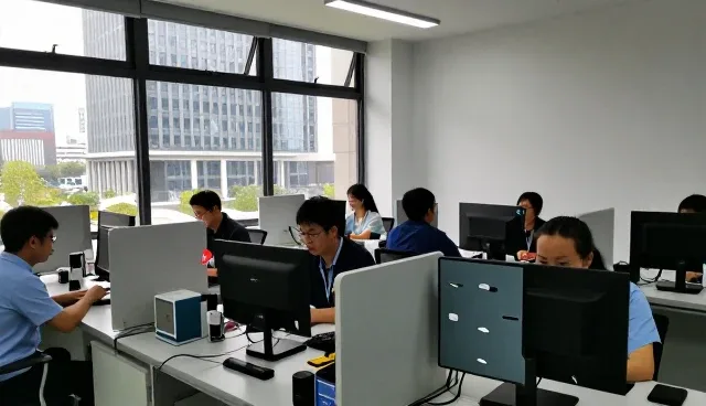 科技服务小程序定制开发企业上云实施路径常见误区盘点